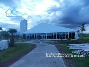 Tenda Tenda Tugas Berat